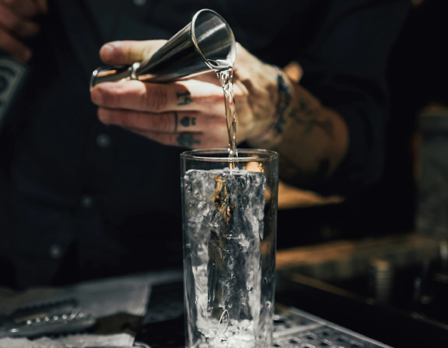 mix of navy strength gin and london dry gins