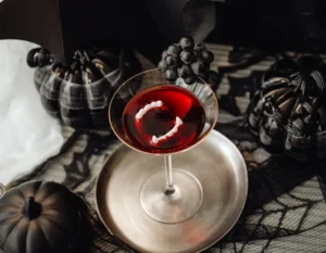 Halloween Cocktails: Spirited and Spooky Drinks